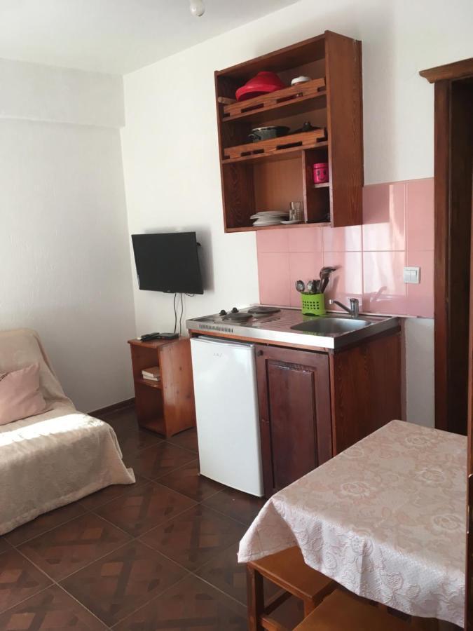 Apartment Klara Бар Екстериор снимка