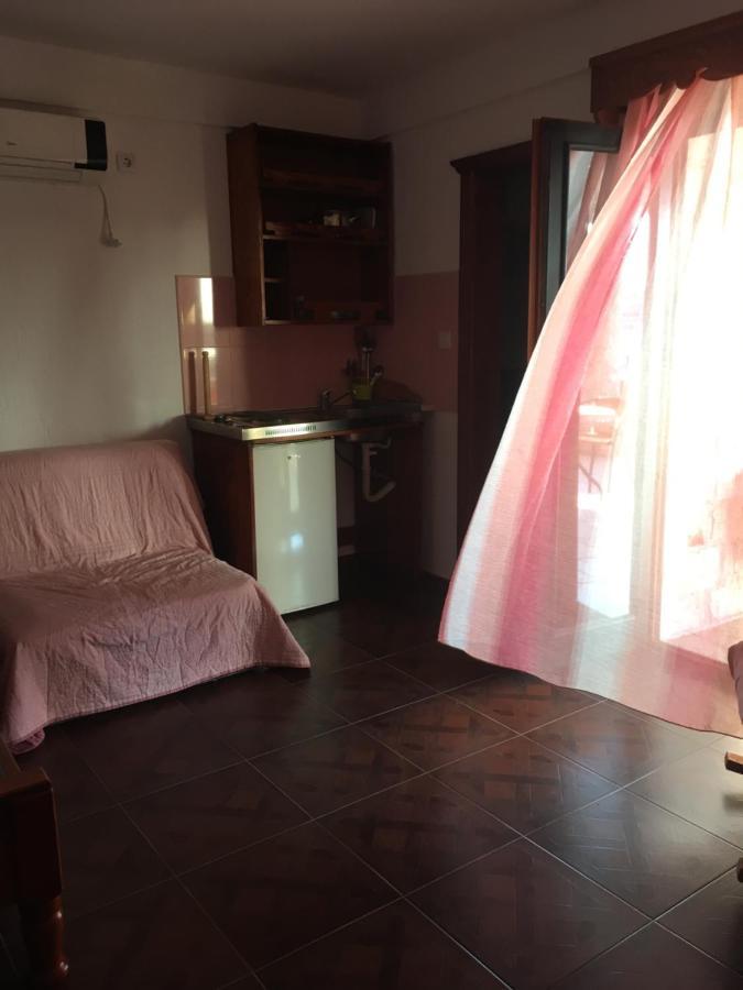 Apartment Klara Бар Екстериор снимка